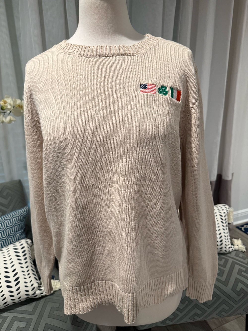 Kiel James Patrick “Irish American”Crewneck Sweater with Flag Embroidery/XL